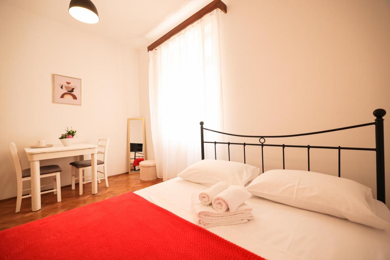 Cozy Studio Apartments In City Centar Stosija Ζαντάρ Εξωτερικό φωτογραφία