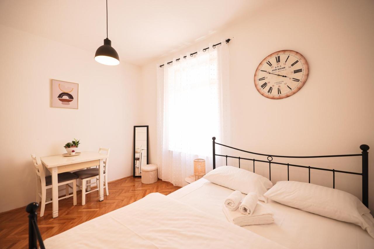Cozy Studio Apartments In City Centar Stosija Ζαντάρ Εξωτερικό φωτογραφία
